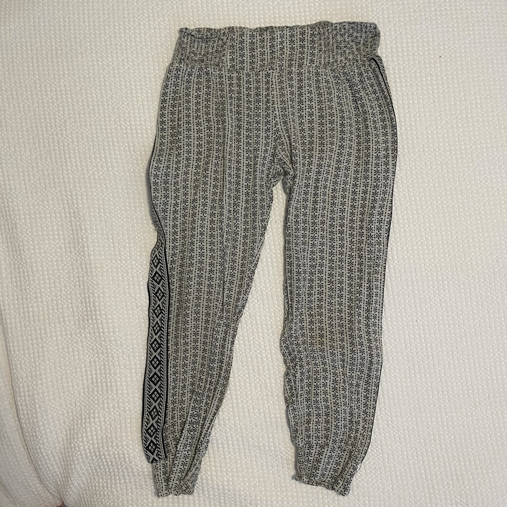 COPY - O’neill flowy jogger black white printed pants